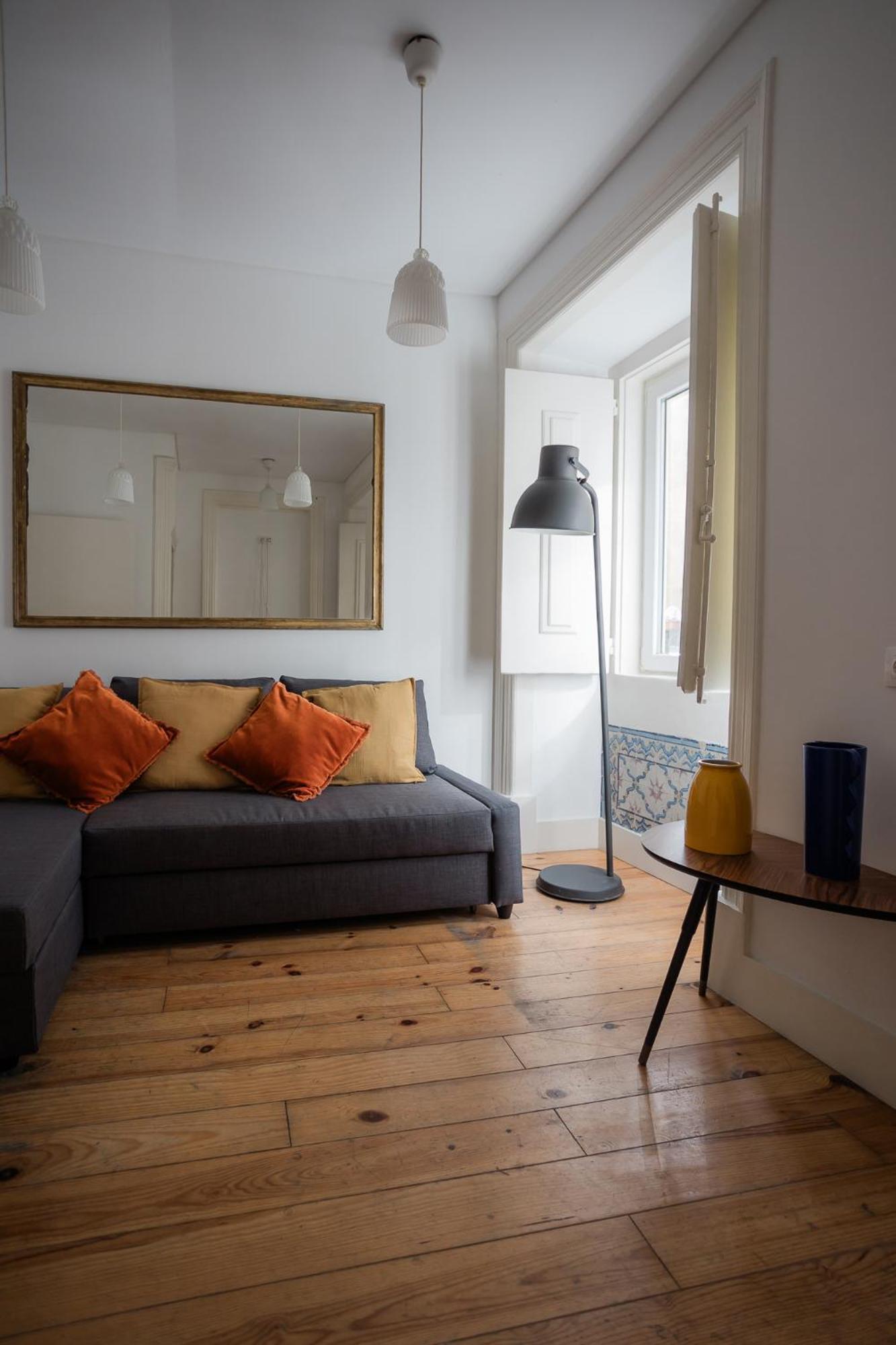 Apartment A Janela, Charming In Center Lissabon